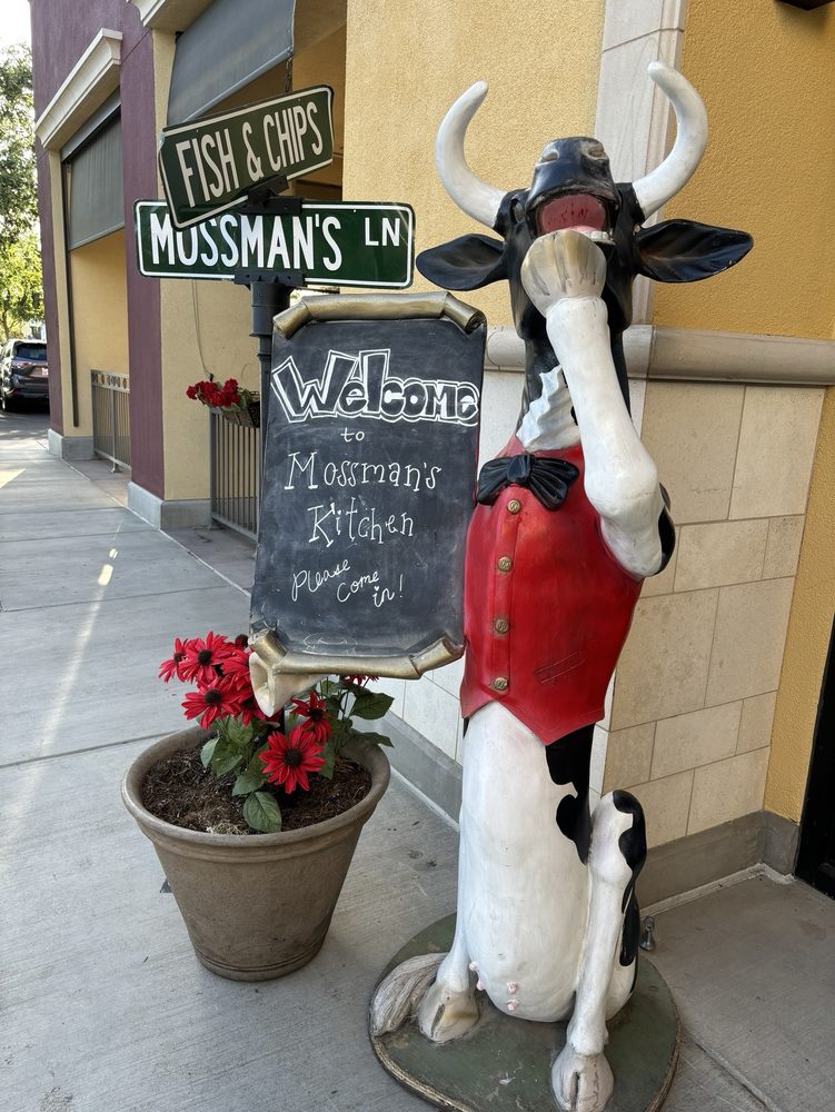 New Businesses of Seven Oaks 1 Mossmans at Mustang Square