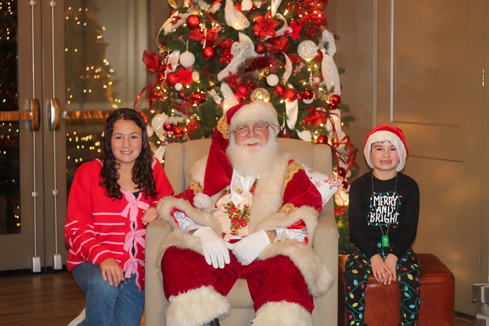 Celebrating the Season Together at Belcourt Seven Oaks 3 IMG 8979